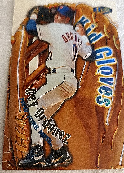 1998 Fleer Ultra #11KG Rey Ordonez Kid Gloves — front