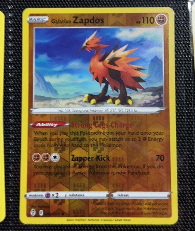 2021 Pokémon TCG Evolving Skies #082 Galarian Zapdos — front