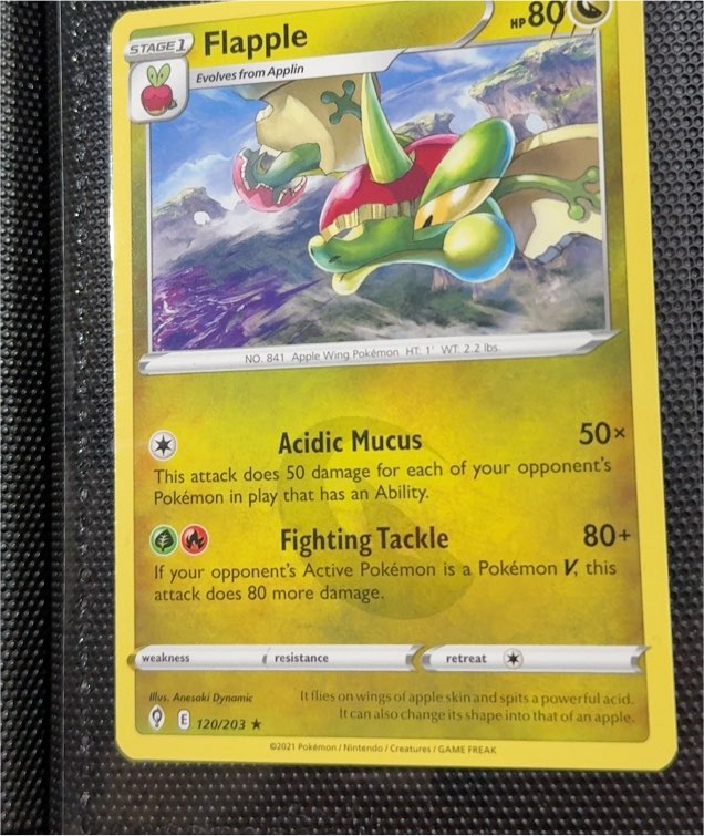 2021 Pokémon TCG Evolving Skies #120 Flapple — front