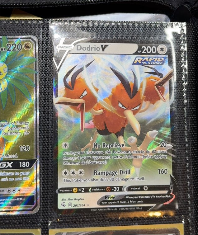 2021 Pokémon Fusion Strike #201 Dodrio V — front