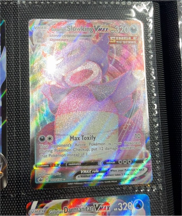 2021 Pokémon Sword & Shield Chilling Reign #100 Galarian Slowking VMAX — front