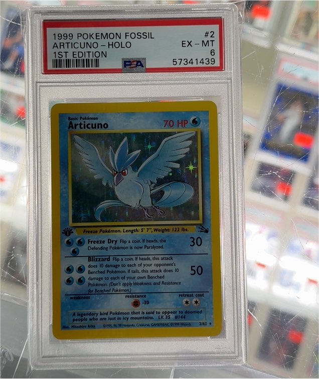 1999 Pokémon Fossil #2 Articuno Holo 1st Edition — front