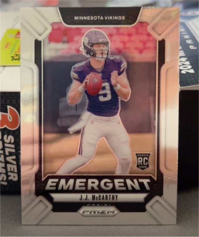2024 Panini Prizm #19 J.J. McCarthy Emergent — front