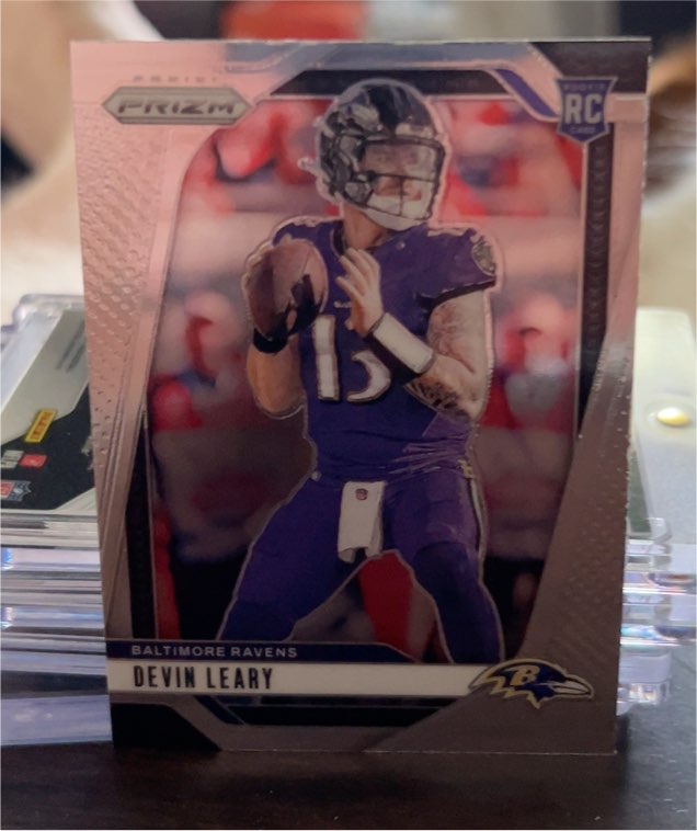 2024 Panini Prizm #327 Devin Leary — front