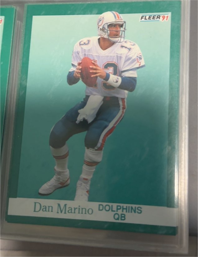 1991 Fleer #124 Dan Marino — front