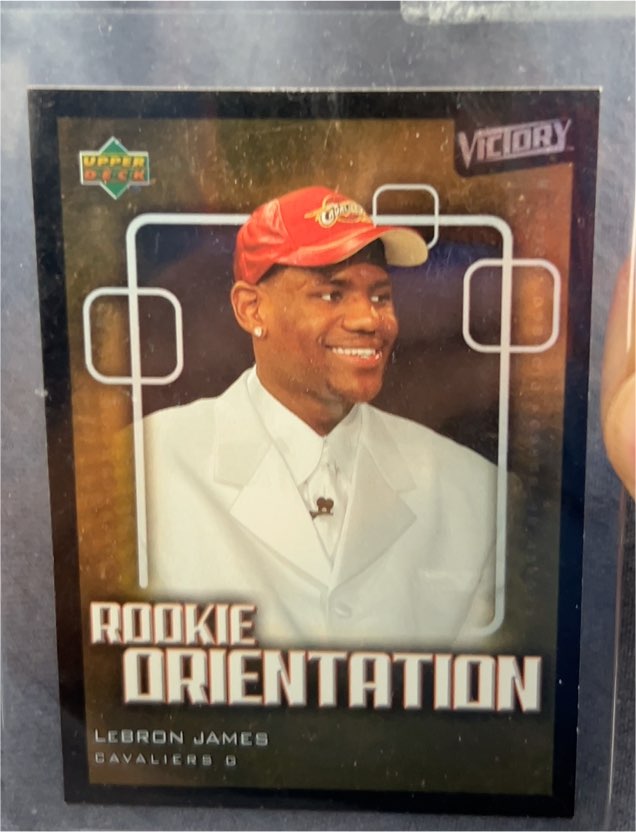2003-04 Upper Deck Victory #101 LeBron James Rookie Orientation — front