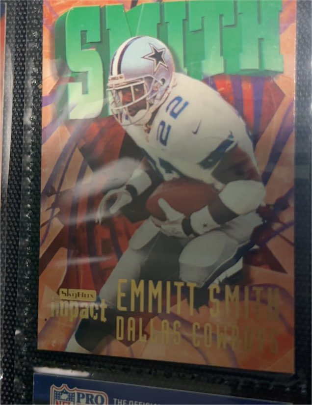 1997 SkyBox Impact #22 Emmitt Smith — front