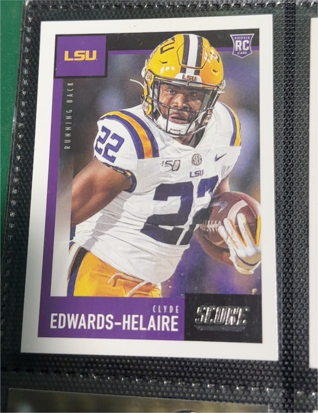 2020 Panini Score #376 Clyde Edwards-Helaire — front