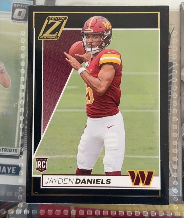 2024 Panini Zenith #148 Jayden Daniels — front