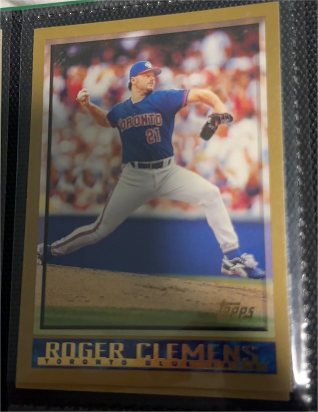 1998 Topps #300 Roger Clemens — front