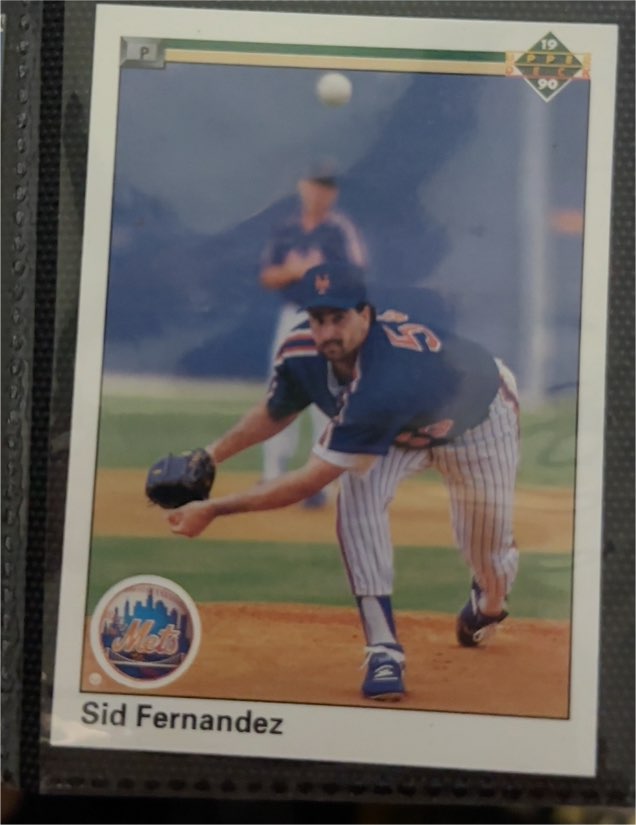 1990 Upper Deck #261 Sid Fernandez — front