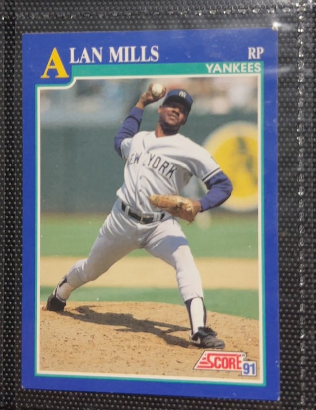 1991 Score #73 Alan Mills — front