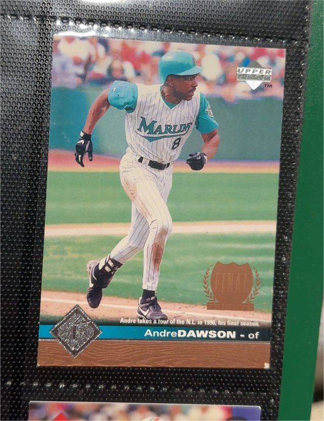 1997 Upper Deck #80 Andre Dawson — front