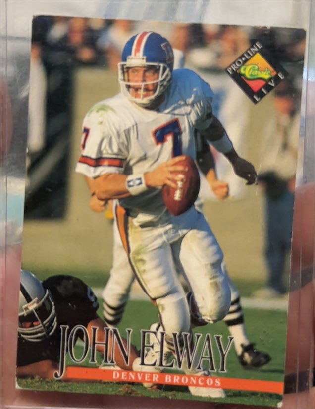 1994 Classic Pro Line Live #34 John Elway — front