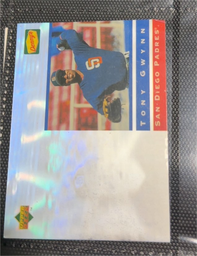 1995 Upper Deck Denny's #12 Tony Gwynn — front
