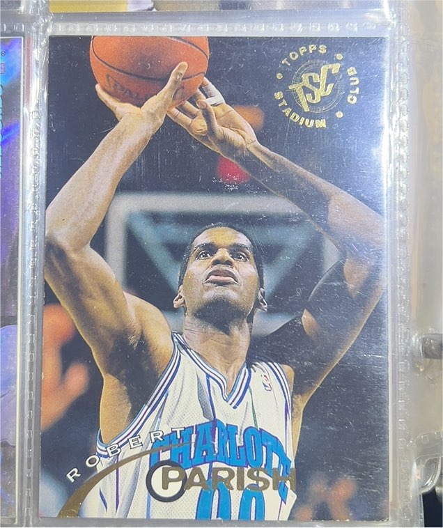 1994-95 Topps Stadium Club Basketball #211 Robert Parish — front