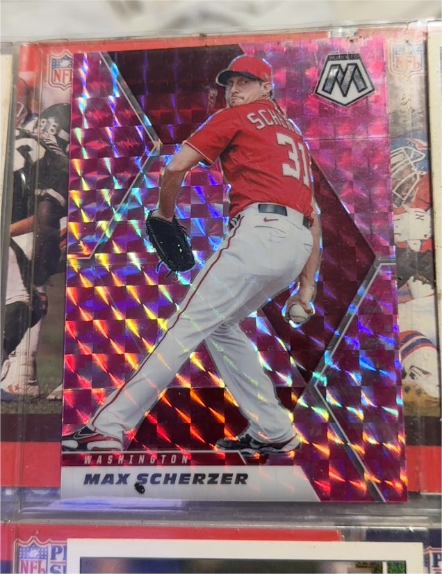 2021 Panini Mosaic Reactive Red Mosaic #82 Max Scherzer — front
