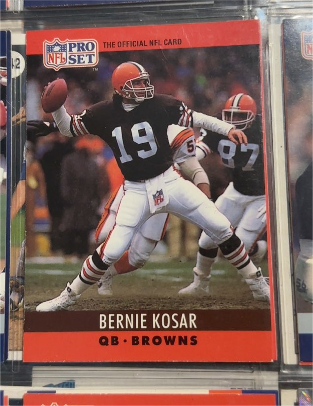 1990 Pro Set #72 Bernie Kosar — front