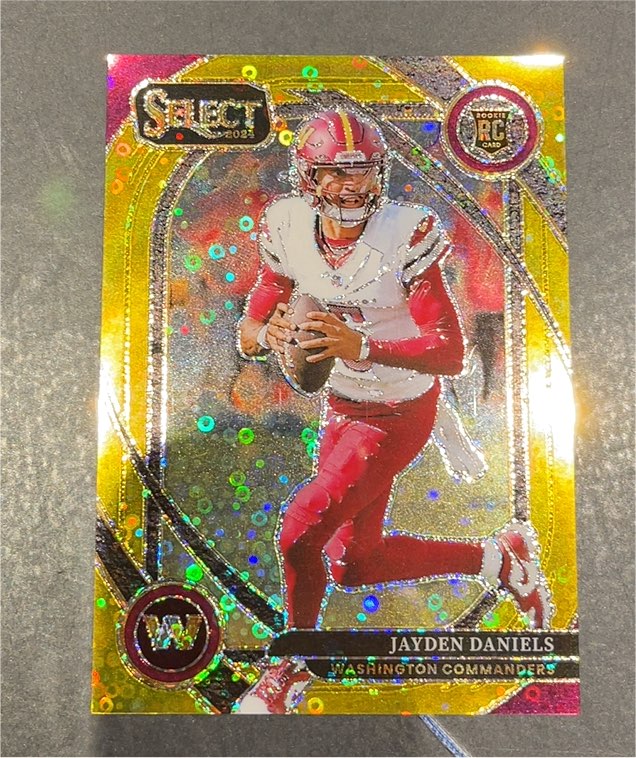 2024 Panini Select Jayden Daniels Club Level Gold Disco Prizm Rookie Card — front