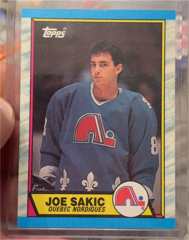 1989 Topps #113 Joe Sakic — front