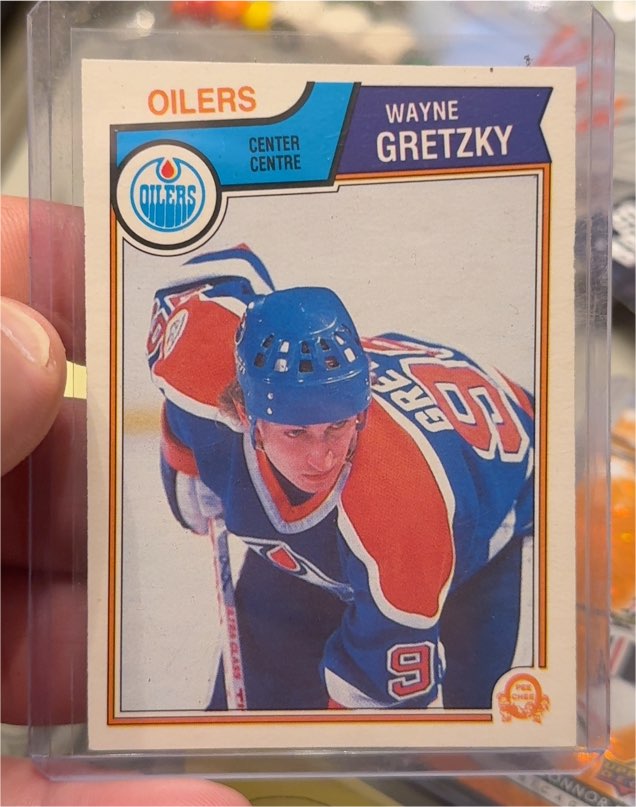 1983-84 O-Pee-Chee #29 Wayne Gretzky — front