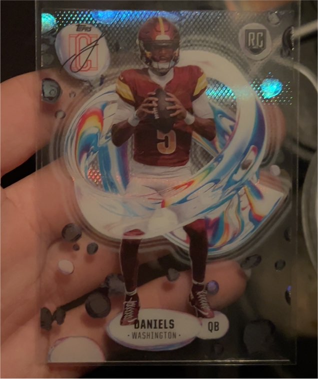 2024 Topps Signature Class #F-2 Jayden Daniels Fluidity Acetate RC — front