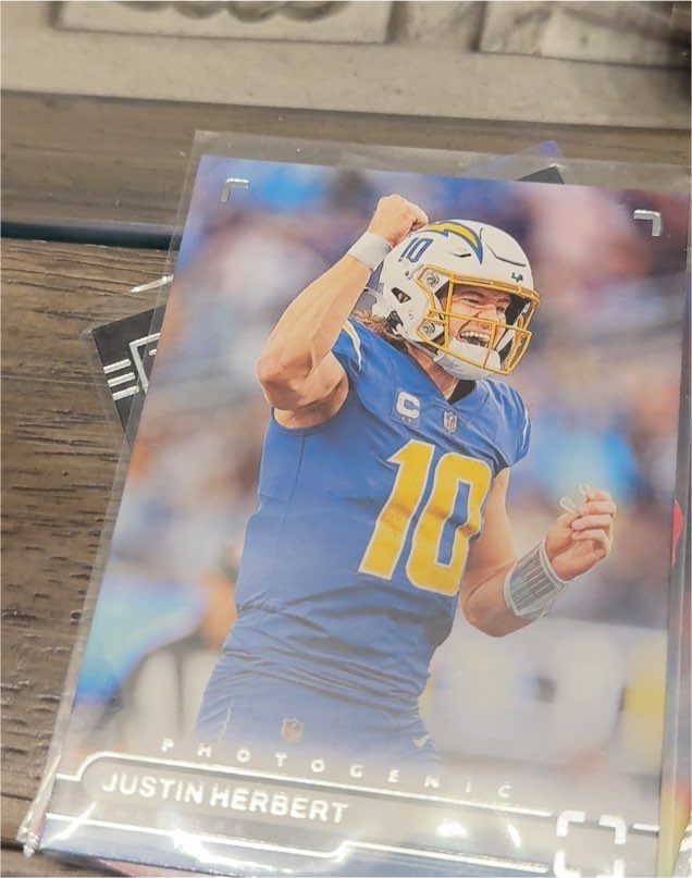 2022 Panini Chronicles Photogenic #PH-19 Justin Herbert — front
