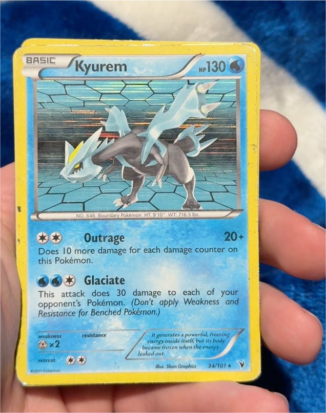 2011 Pokémon Noble Victories #34 Kyurem — front