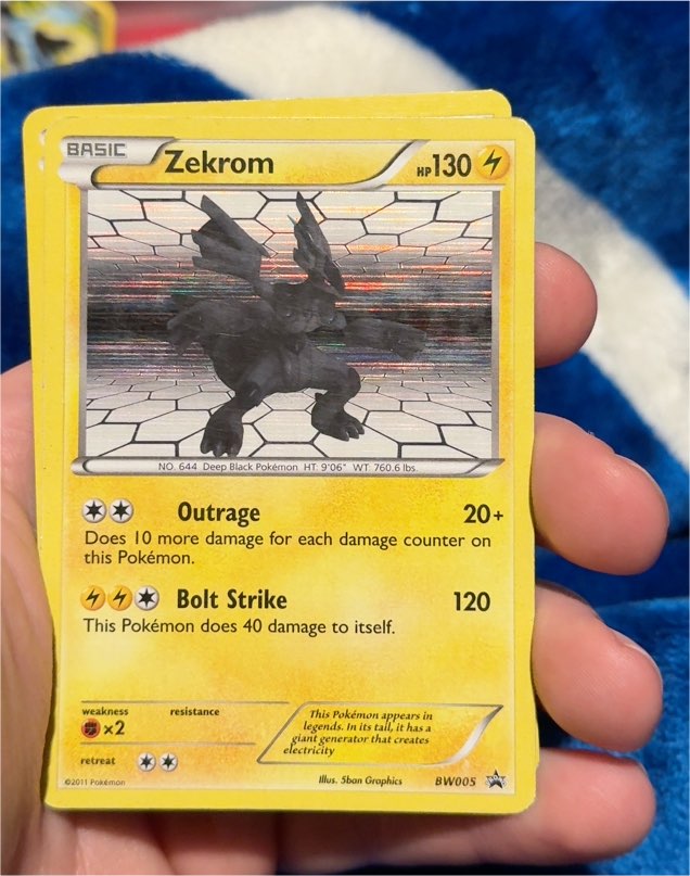 2011 Pokémon BW005 Zekrom Black Star Promo — front