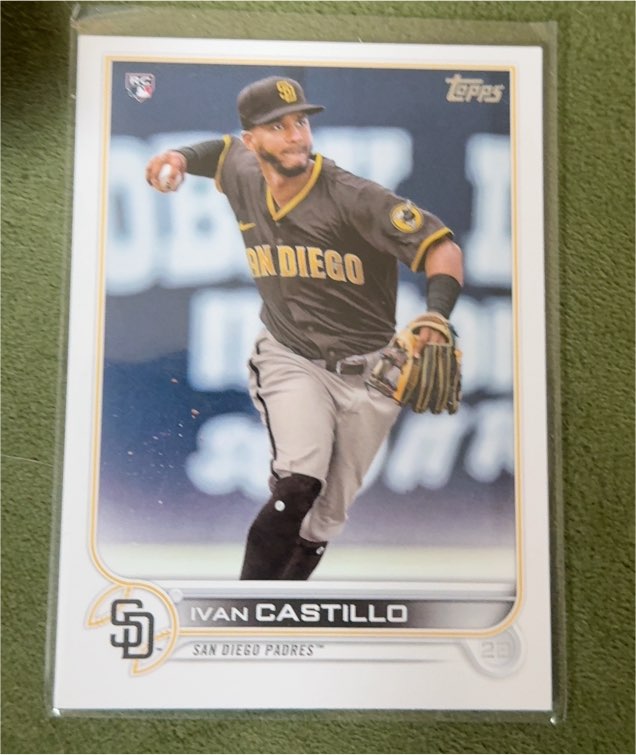 2022 Topps Series 1 #140 Ivan Castillo — front