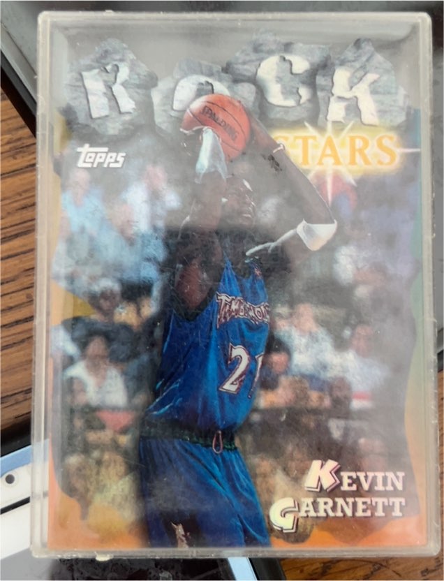 1997-98 Topps Rock Stars Die-Cut #RS12 Kevin Garnett — front