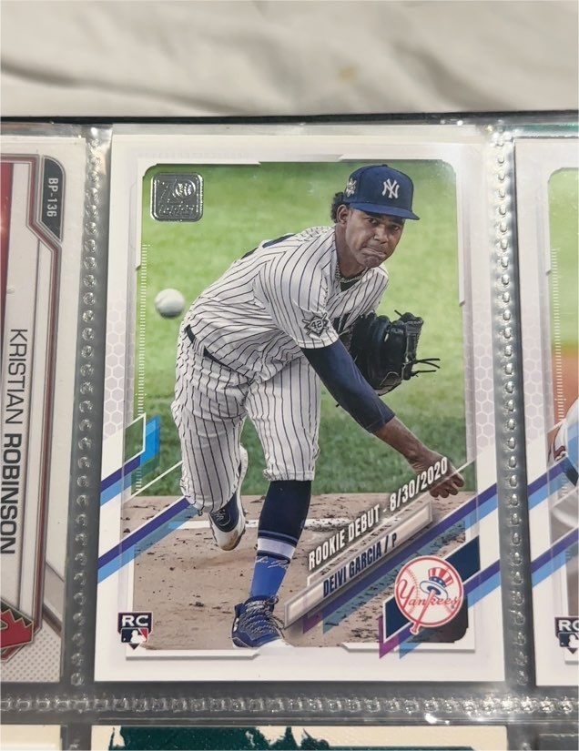 2021 Topps Update #US259 Deivi Garcia Rookie Debut Gold — front