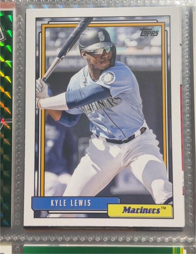 2021 Topps Update 1992 Topps Redux #T92-42 Kyle Lewis — front
