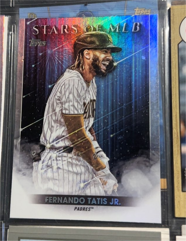 2022 Topps Stars of MLB #SMLB-17 Fernando Tatis Jr. — front