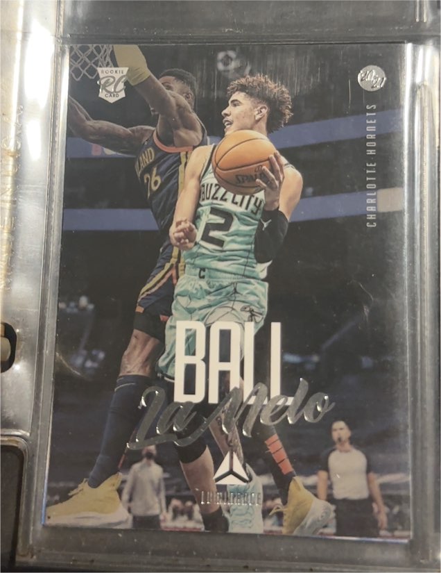 2020-21 Panini Chronicles #147 LaMelo Ball Luminance Rookie — front
