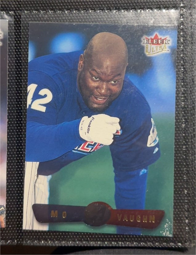 1998 Fleer Ultra #42 Mo Vaughn — front