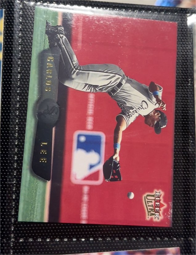 2002 Fleer Ultra #190 Carlos Lee — front