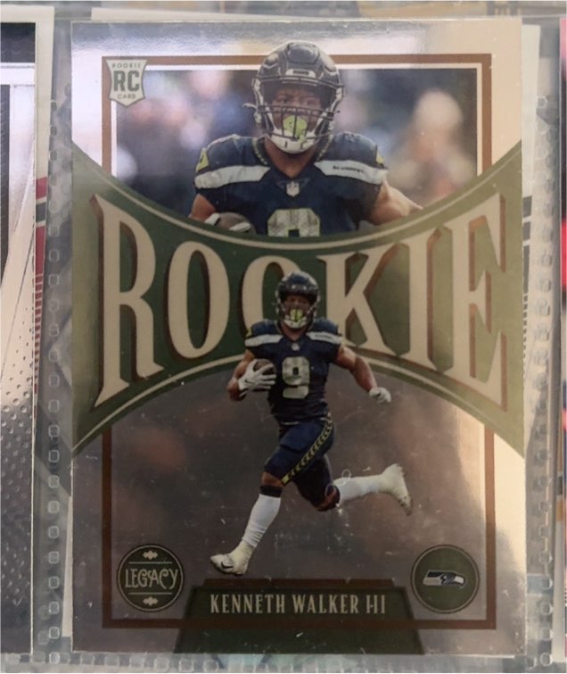 2022 Panini Chronicles Legacy Update Rookies #211 Kenneth Walker III — front