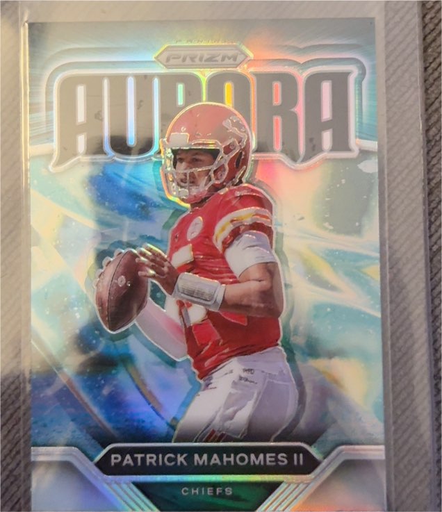 2020 Panini Prizm Aurora Patrick Mahomes II — front