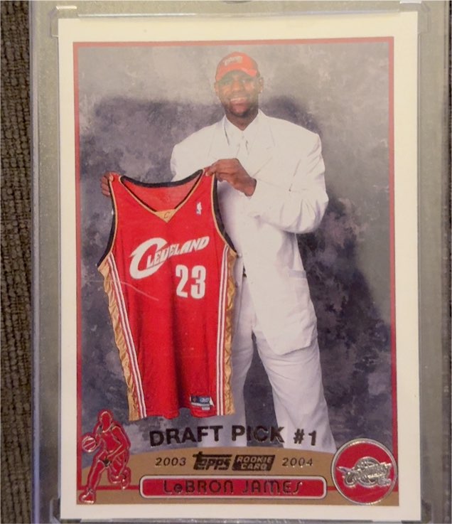 2003-04 Topps #221 LeBron James Rookie Card — front