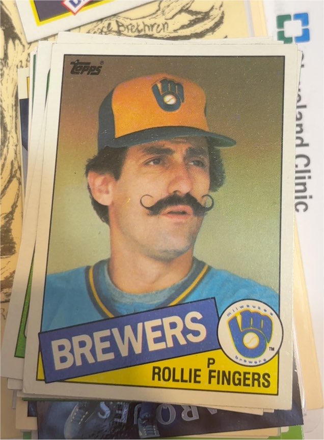 1985 Topps #750 Rollie Fingers — front