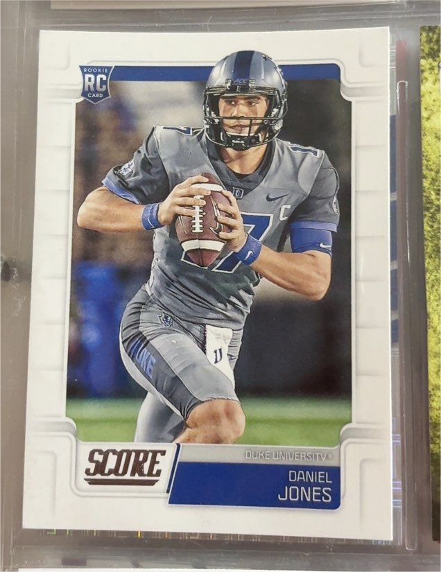 2019 Panini Score #331 Daniel Jones Rookie Card — front