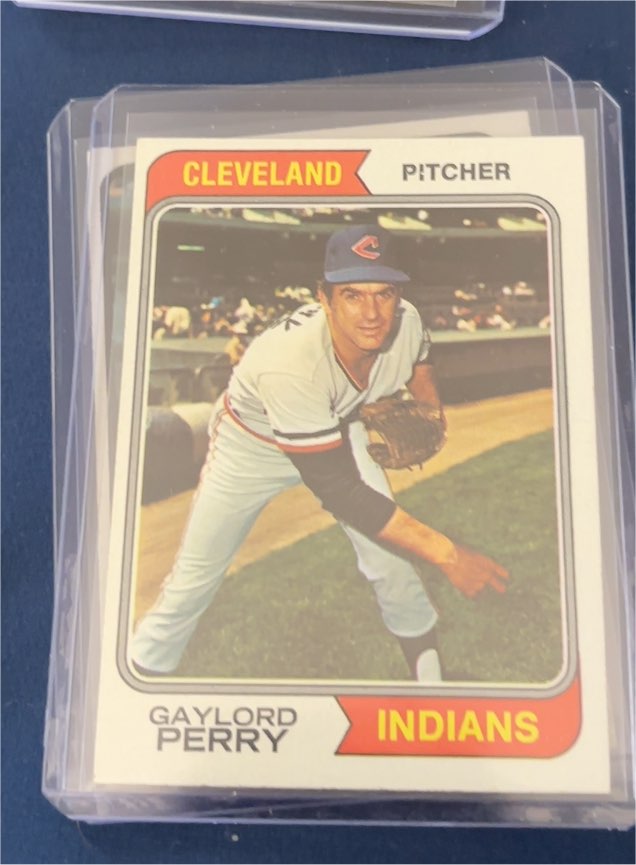 1974 Topps #35 Gaylord Perry — front