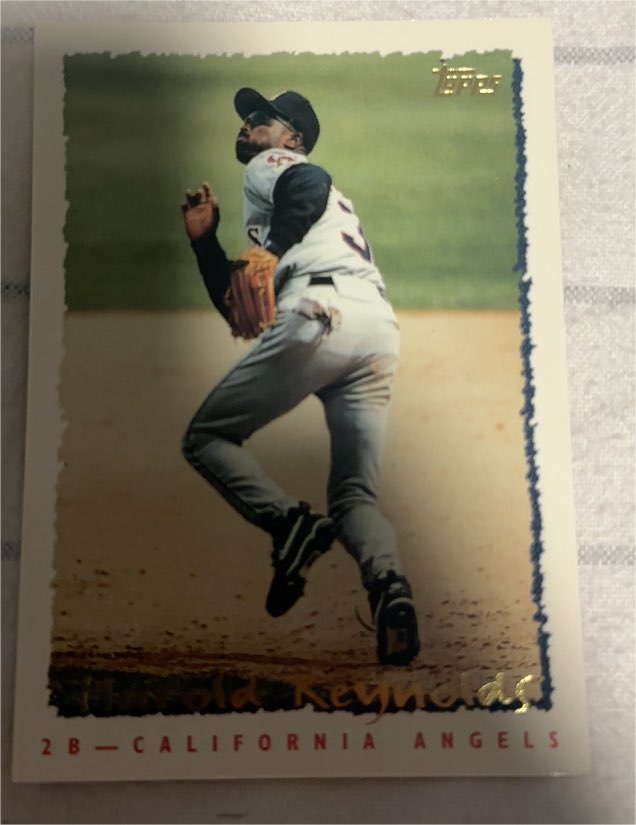 1995 Topps #69 Harold Reynolds — front