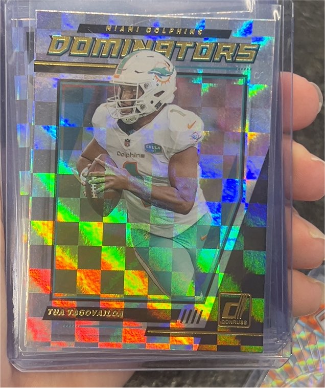 2021 Donruss Dominators #D27 Tua Tagovailoa — front
