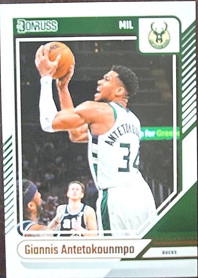 2024-25 Donruss #172 Giannis Antetokounmpo — front