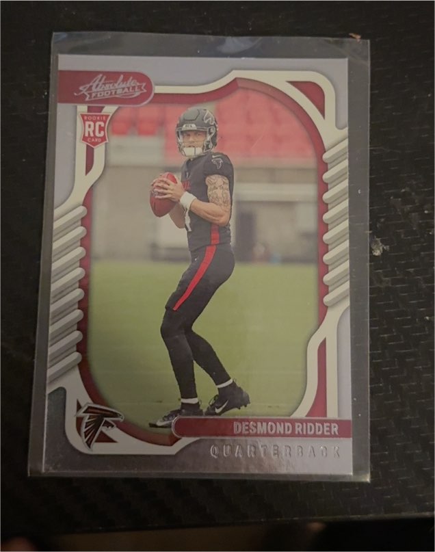 2022 Panini Absolute Football #104 Desmond Ridder — front