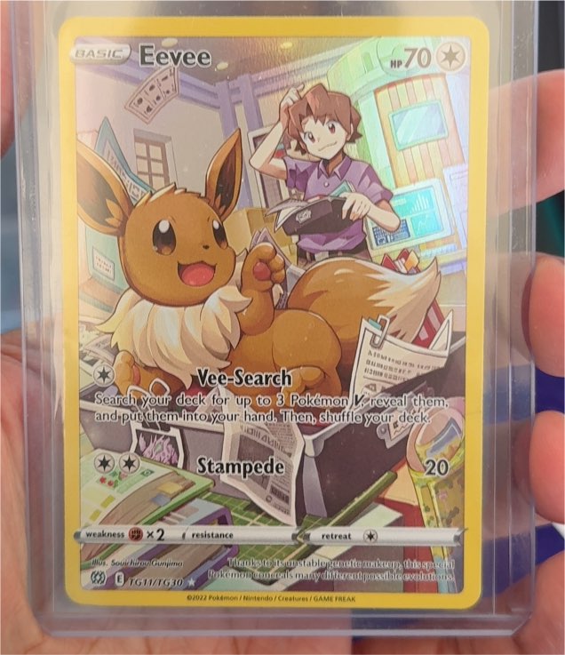 2022 Pokémon TCG Brilliant Stars #TG11 Eevee — front