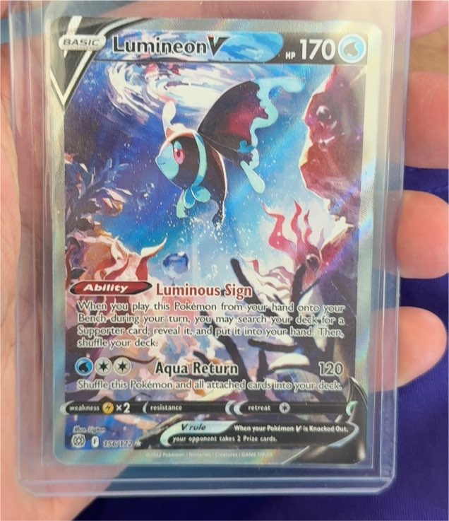 2022 Pokémon Sword & Shield Brilliant Stars #156 Lumineon V — front
