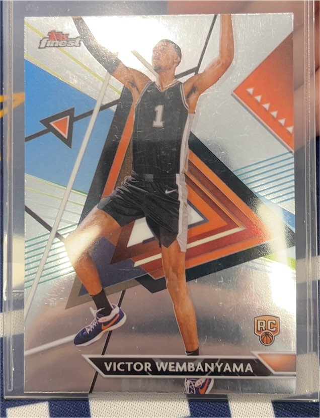 2023-24 Topps Finest #197 Victor Wembanyama — front